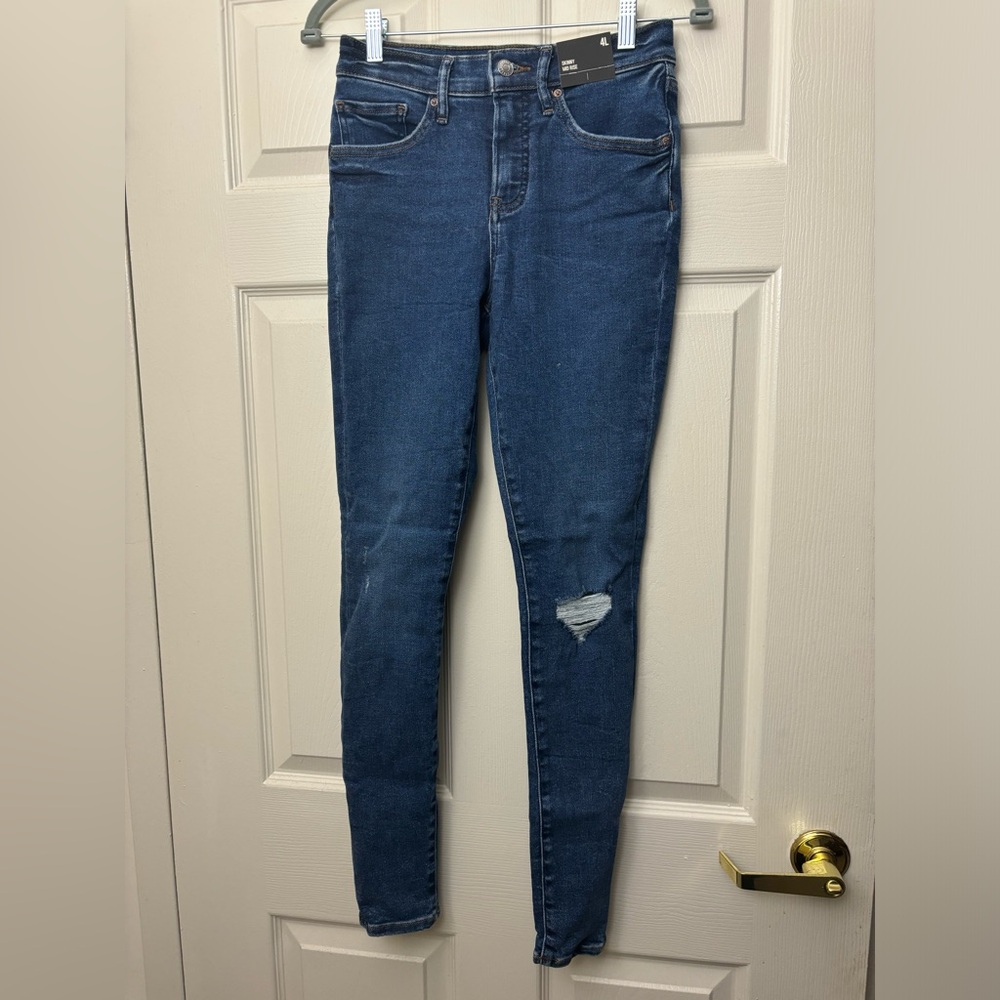 New with tags: Express Skinny Mid Rise Jeans 4 Long